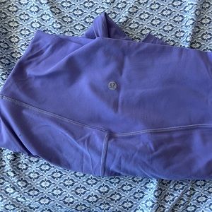 Women’s lululemon leggings size 6 purple